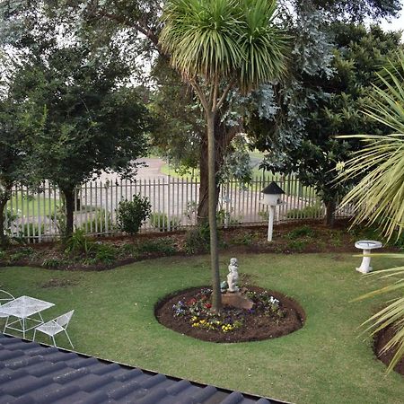 Moye Guest House Benoni Exterior photo