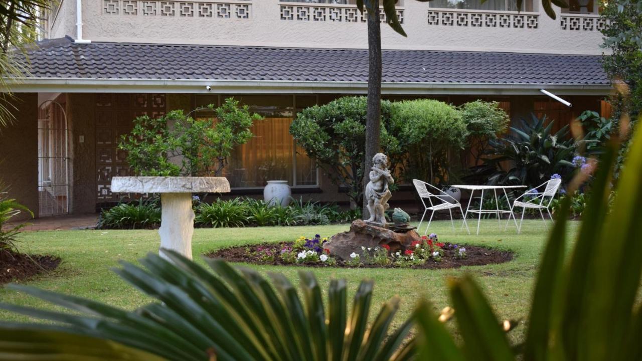 Moye Guest House Benoni Exterior photo