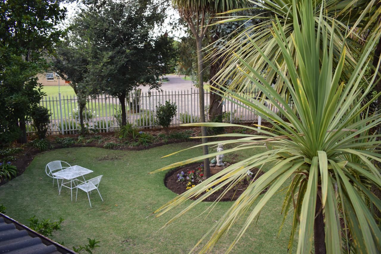 Moye Guest House Benoni Exterior photo